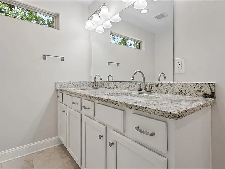 2952 Palm Dr — Photo 14