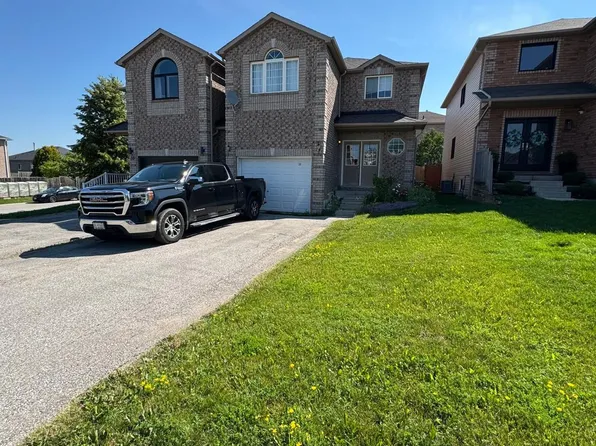20 Courtney Cres, Barrie, ON L4N 5S7