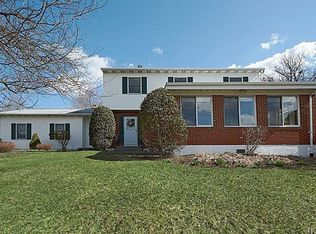 40 Nelson Dr, Newburgh, NY 12550