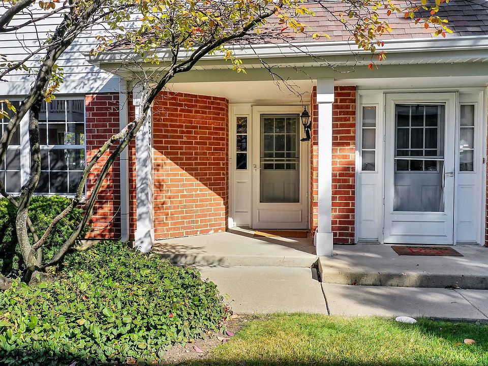 1st image of 220 Ashbury Ln E #E