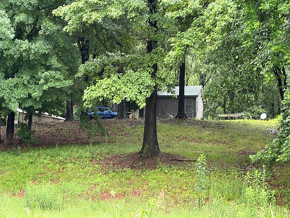 2nd image of 253 Meeks Rd