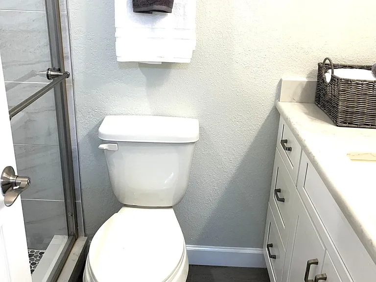 8309 Rosalind Ave — Photo 35