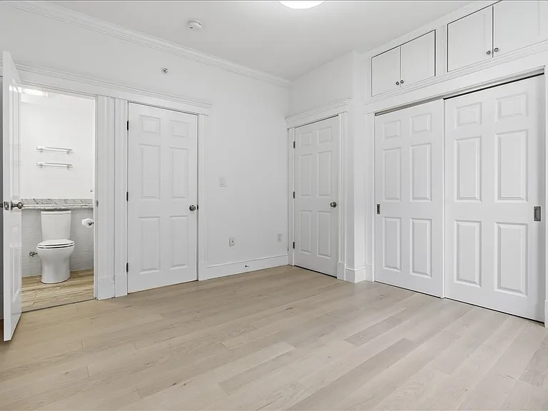 600 Shirley St #1 — Photo 9