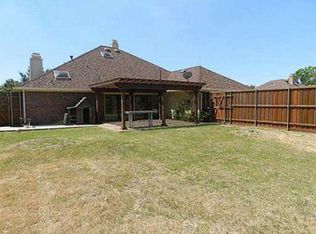 1034 Magnolia Dr, Carrollton, TX 75007