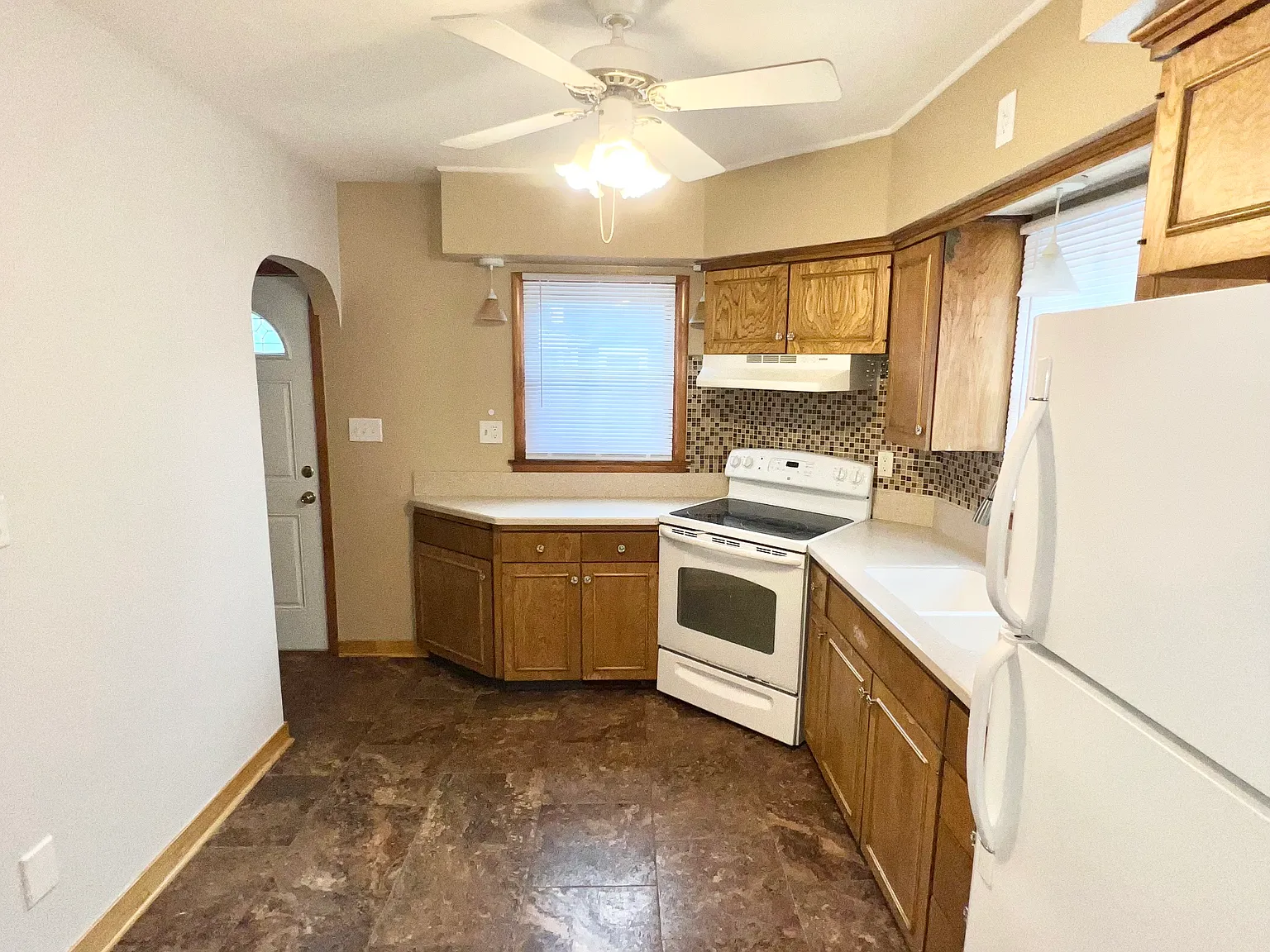 2 bed, 1008 sqft, $1,400 — Photo 4