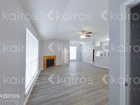 2nd image of 1742 Stafford St