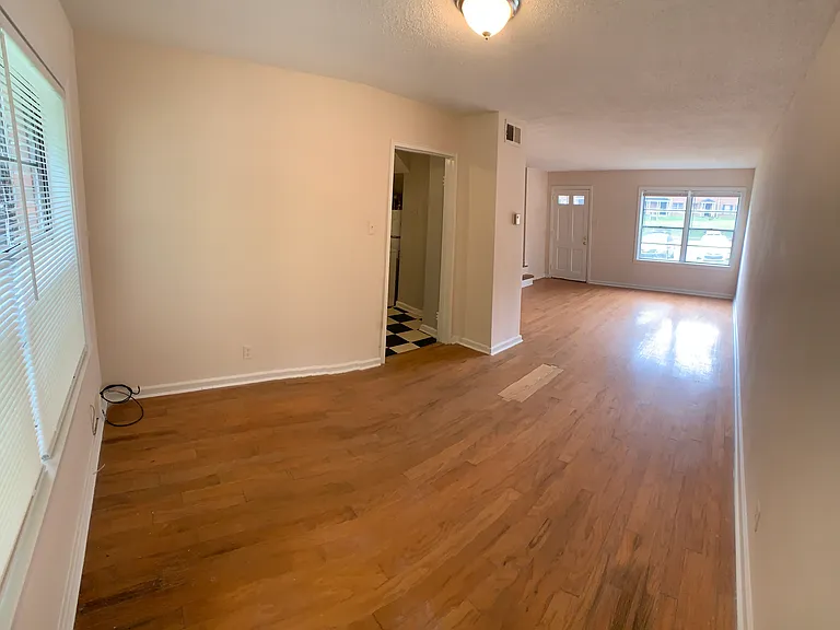 1662 Valley Ave — Photo 17