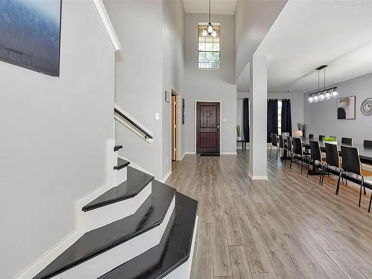 10815 Oak Bayou Ln — Photo 5