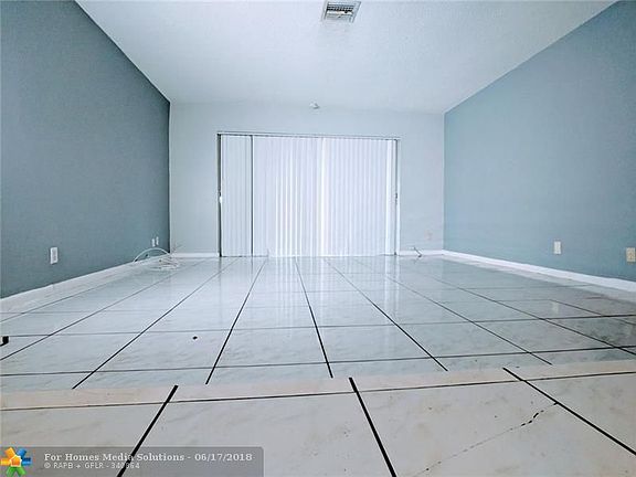 5th image of 9320 NW 36th Pl
