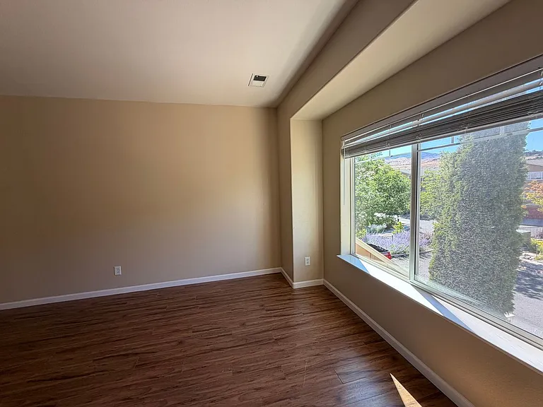 260 John Eugene Ct — Photo 9