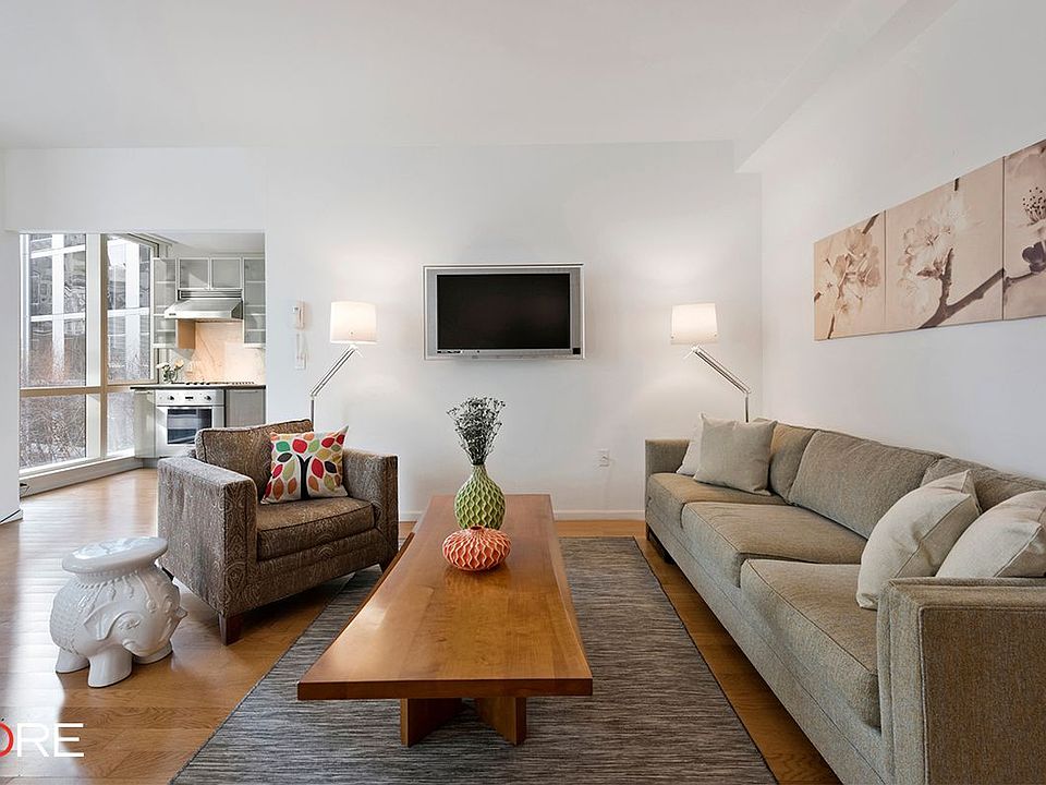 1st image of 200 Chambers St APT 3E