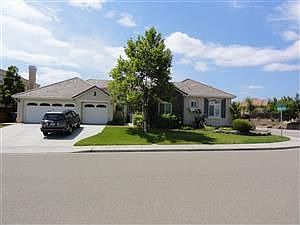 2nd image of 2490 Taylor Way