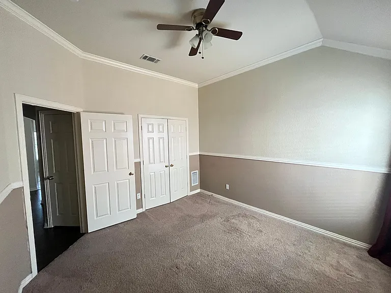 6021 Blue Spruce Ln — Photo 17