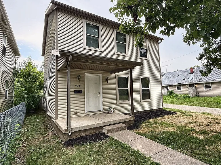 523 W Mulberry St — Photo 2