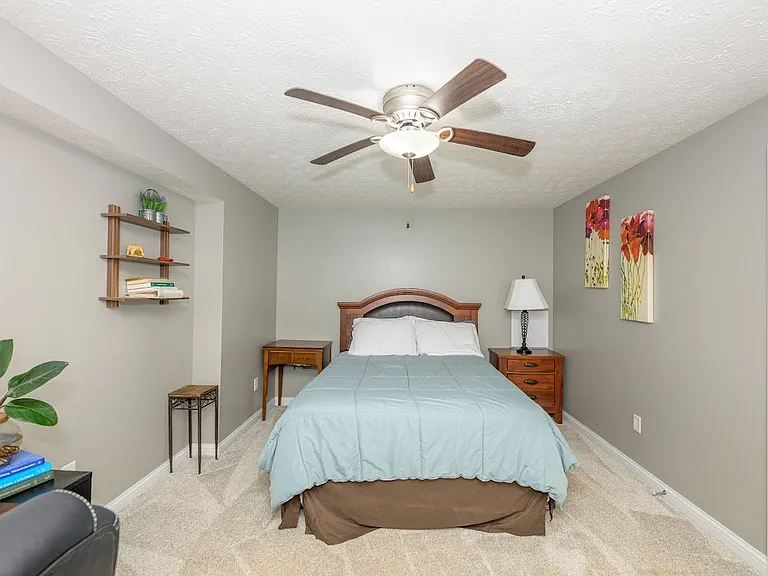 236 Butterfield Dr — Photo 20