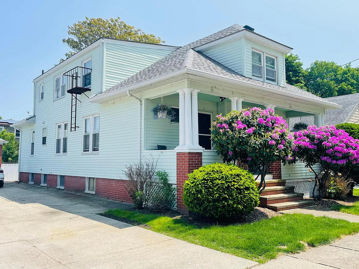 Building Photo - 37 Enfield Ave #2