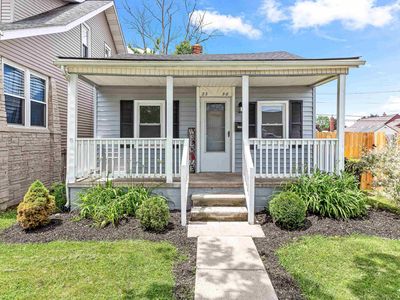 2358 Superior St, Trenton, MI, 48183