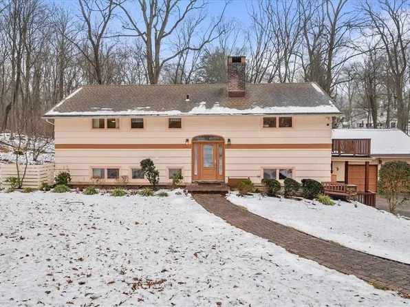 111 Commodore Road, Chappaqua, NY 10514