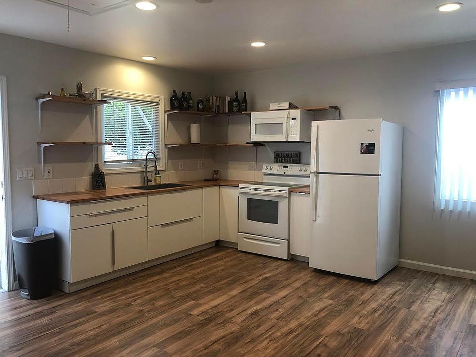 1st image of 187 Twin Oaks Cir #A