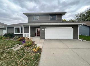 3869 30th Ave, Columbus, NE 68601