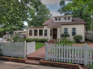 105 Morphy Ave, Fairhope, AL 36532
