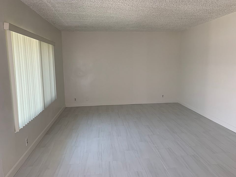 1st image of 12211 Trask Ave
