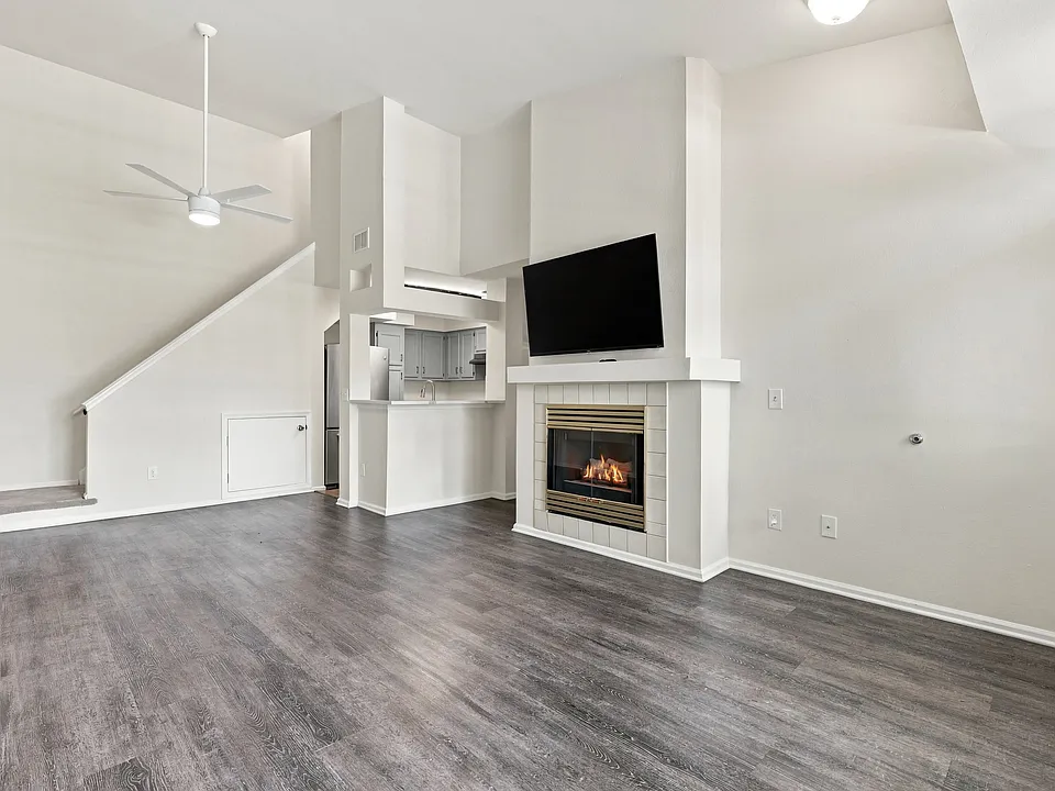 24 Wescott Rd