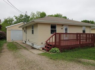 830 S 32nd St, Fort Dodge, IA 50501