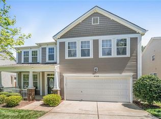 9705 Waltham Ct, Charlotte, NC 28269