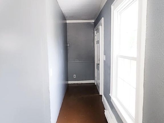 3rd image of 604 Wentworth St #1