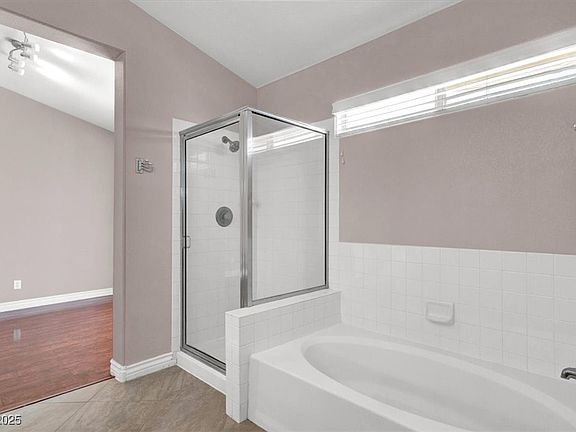 4th image of 118 Westin Ln