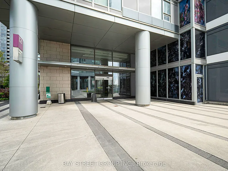121 McMahon Dr #2708 — Photo 2
