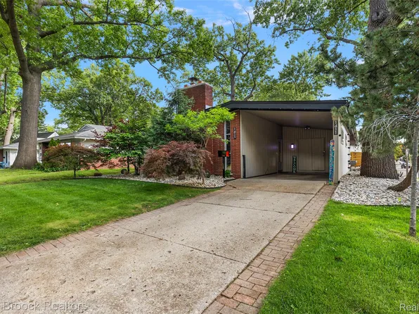 1411 W Farnum Ave, Royal Oak, MI 48067