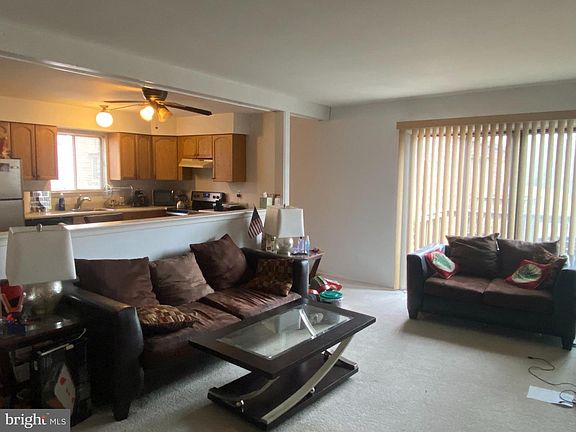 5th image of 423 Meadow Woods Ln #312