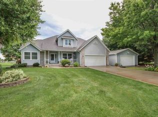 1106 Deer Run Rd, Port Byron, IL 61275