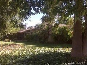 2nd image of 3893 Pepper Tree Ln