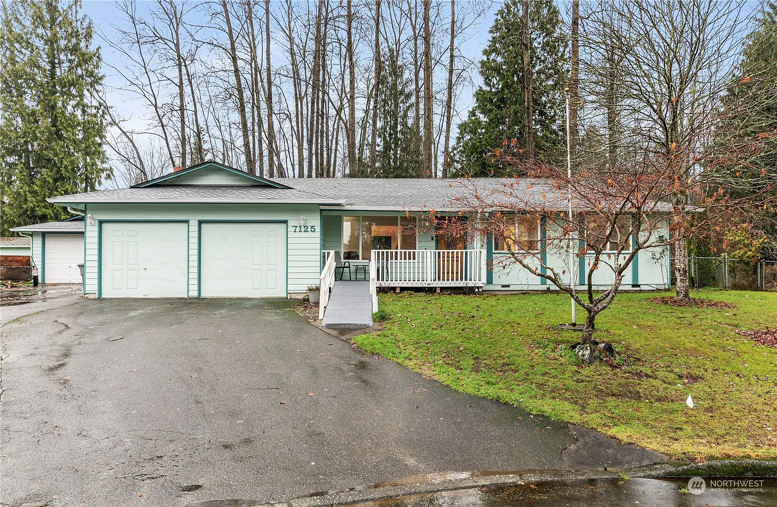 7125 20th Drive NE photo 1