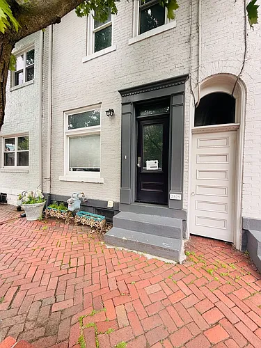 2525 Jane St Photo 1