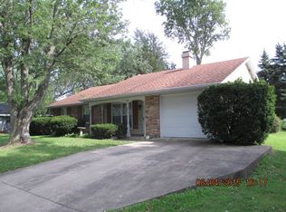 924 Hillside Dr, Danville, IL