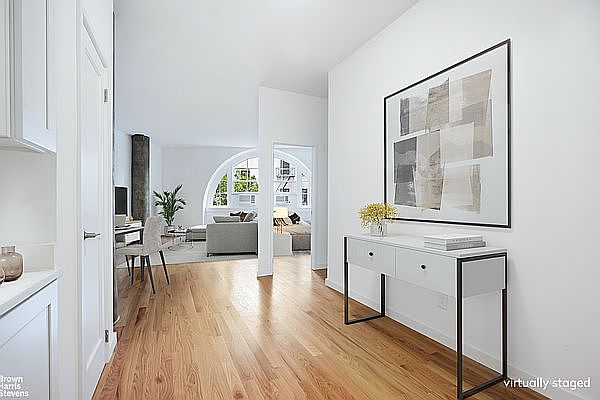 1st image of 720 Greenwich St APT 2T