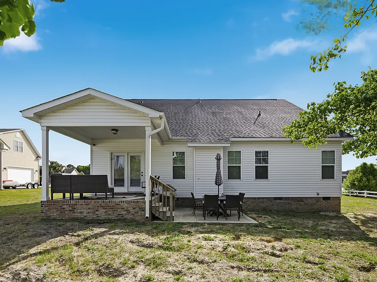 21 Vail Ct — Photo 47
