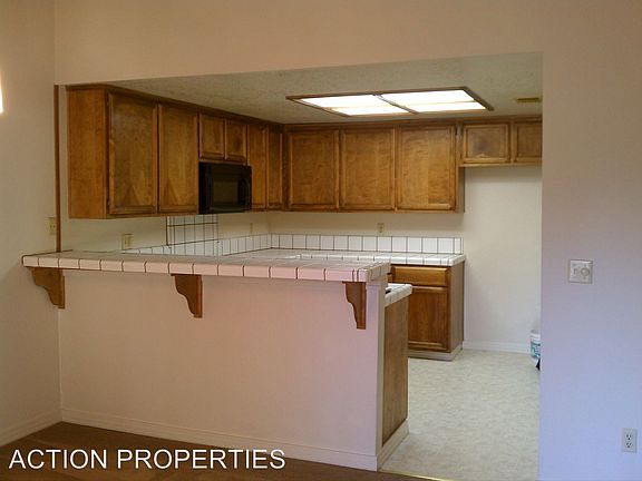 5th image of 128 Valley Oak Dr