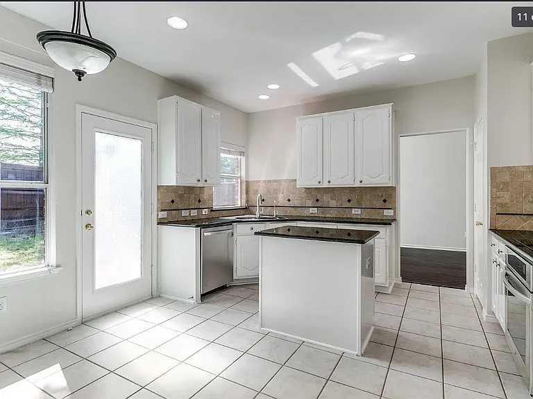 637 Bella Vista Dr — Photo 13