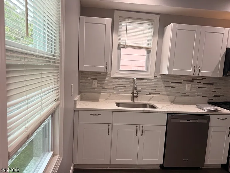 1008 Boudinot Pl — Photo 12