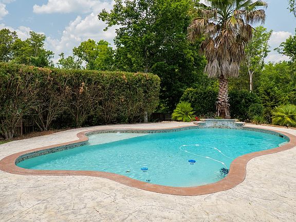 5th image of 5330 Forest Glen Cir