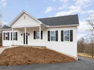 215 Longs Gap Rd, Carlisle, PA 17013