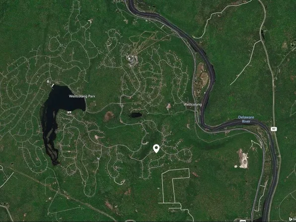 188 Eagle Rock Rd, Lackawaxen, PA 18435