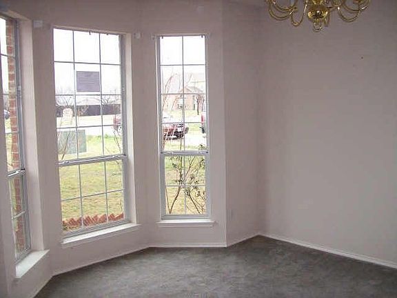 4th image of 10037 Brangus Dr