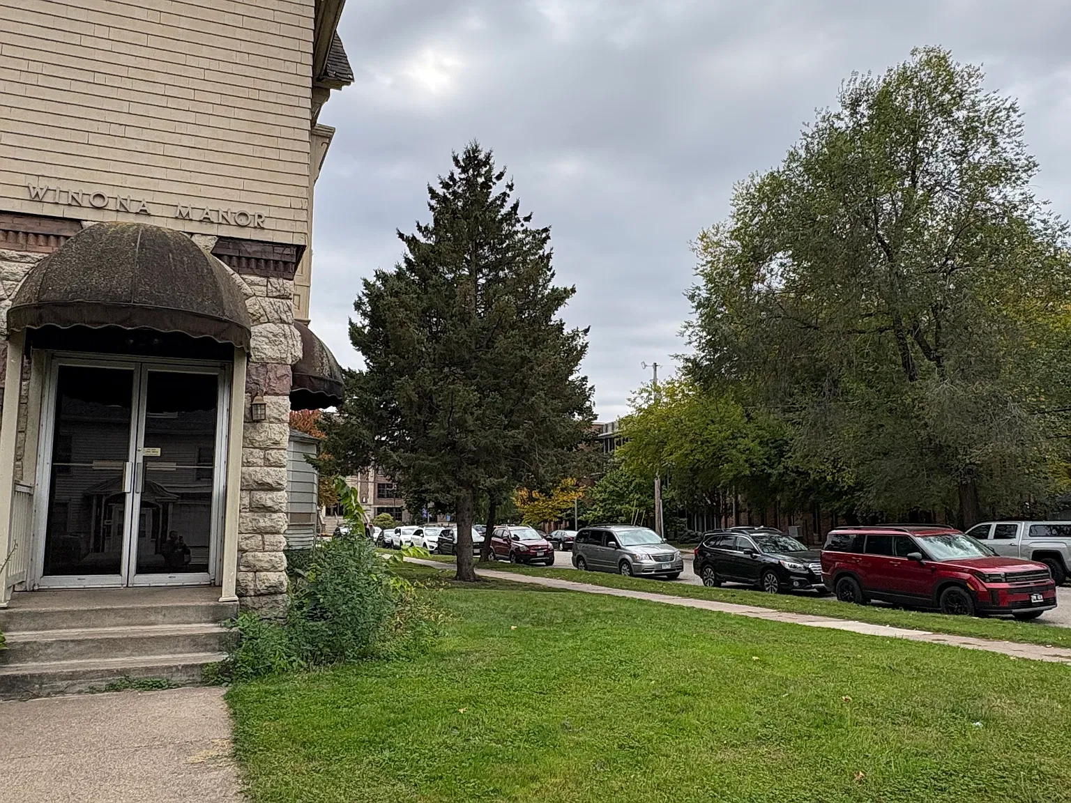 4 bed, 600 sqft, $1,600 — Photo 2