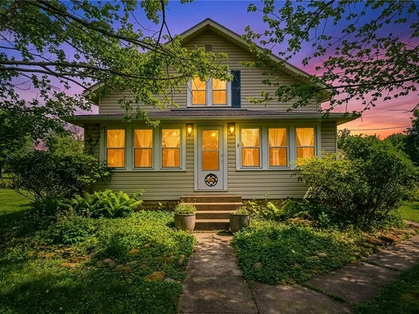 504 Jacobs Ferry Rd, Carmichaels, PA 15320